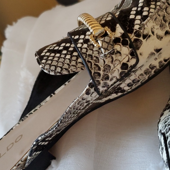 Shoes (Mules) - Picture 4 of 5